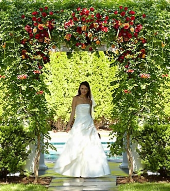 The Arbor of Love&trade; Archway