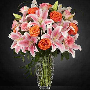 The Sweetly Stunning&trade; Luxury Bouquet